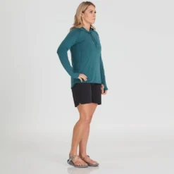 NRS Women's H2Core Silkweight Hoodie Womens Thermal Layering 32 NRS Women's H2Core Silkweight Hoodie Womens Thermal Layering